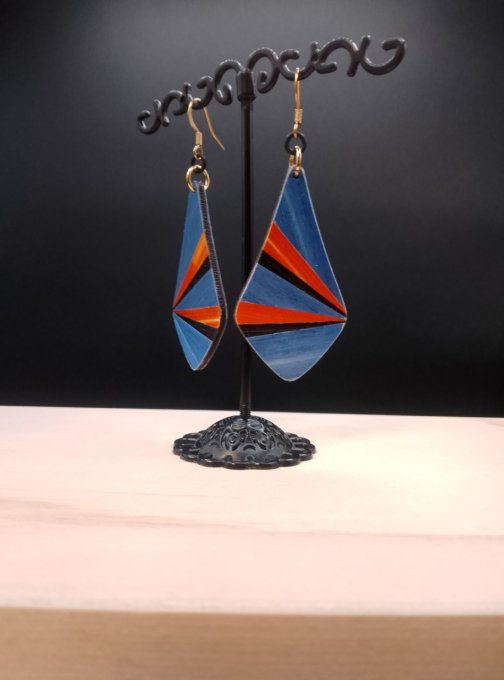 Boucles d'oreilles en marqueterie de paille 